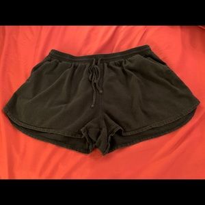 Universal Thread Shorts
